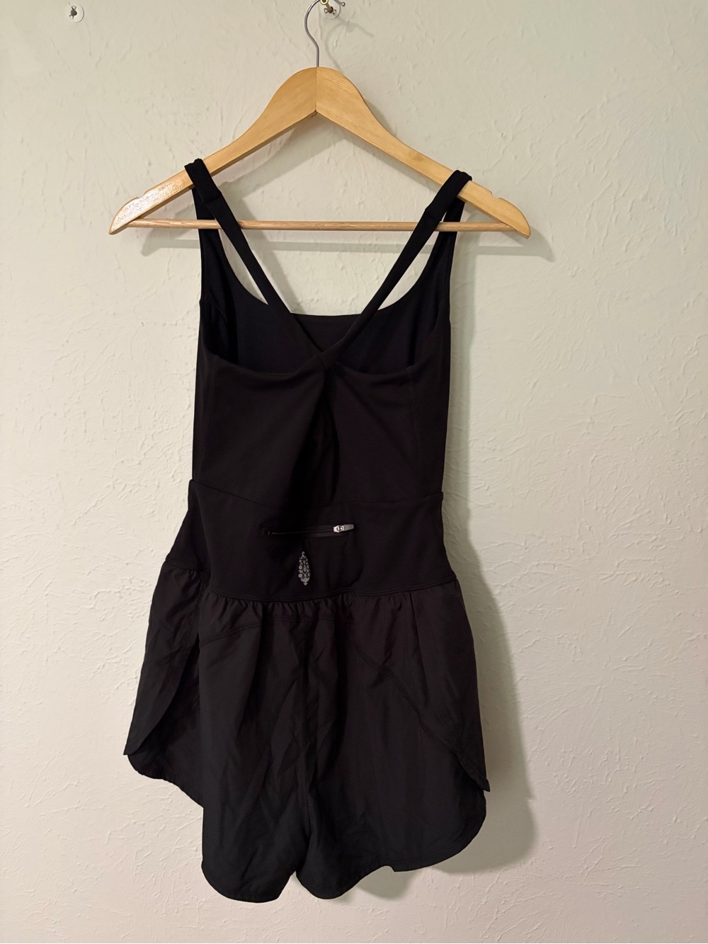 Free People Movement Black Righteous Runsie Athletic Romper Size Medium - Picture 5 of 8